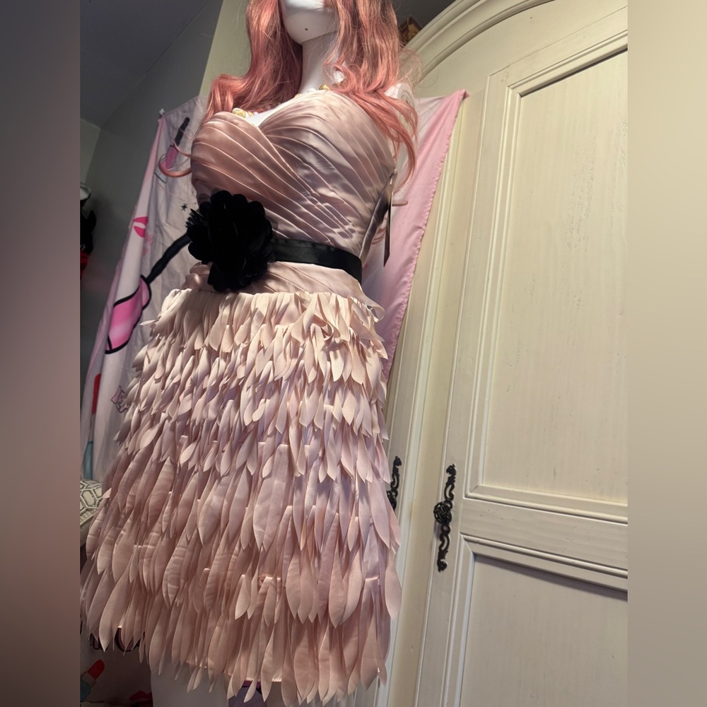 Clarisse pastel pink strapless ‘feathered’ cocktail dress - Picture 6 of 16